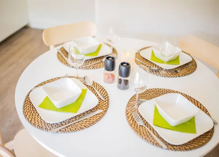 Lovely 3 Bedroom In 65m2 - Sd23n Appartamento *