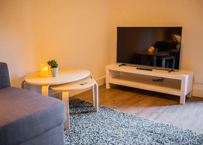 Lovely 3 Bedroom In 65m2 - Sd23n *