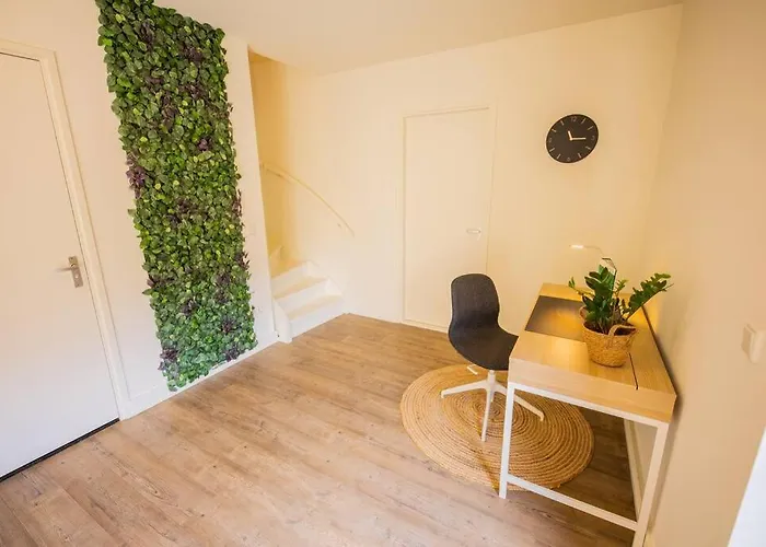 Lovely 3 Bedroom In 65m2 - Sd23n * Eindhoven